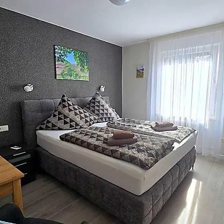 Hendriks 3*
