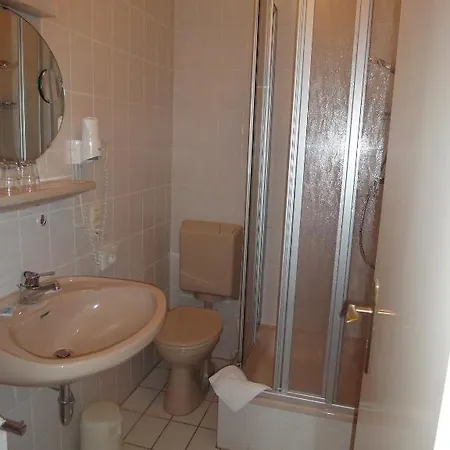 Bed and Breakfast Hendriks 3*