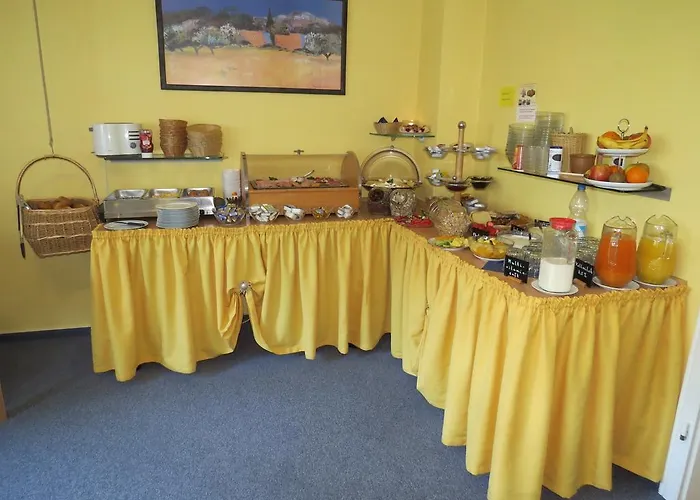 Hendriks Bed & Breakfast 3*